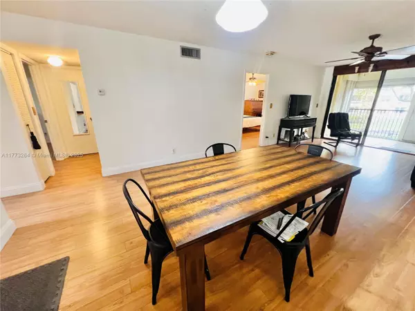 Plantation, FL 33322,8592 W Sunrise Blvd #204