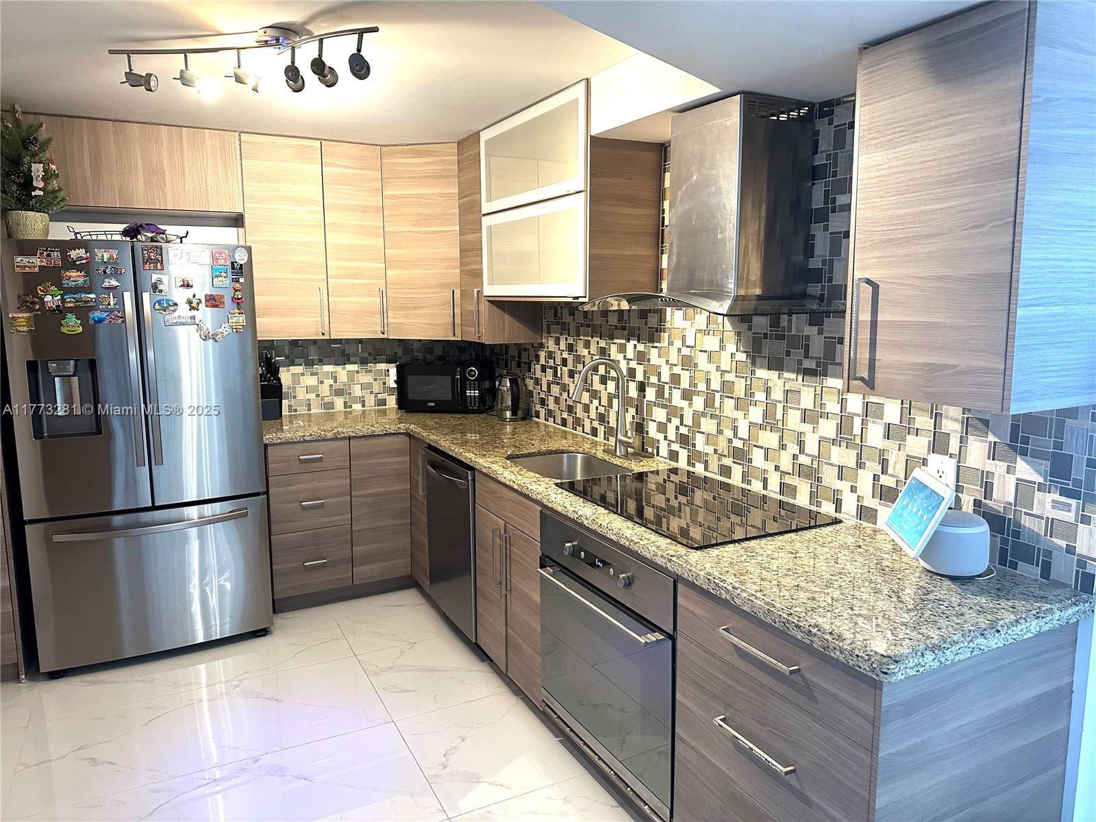 Hallandale Beach, FL 33009,427 Golden Isles Dr #5G
