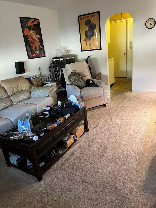 Fort Lauderdale, FL 33308,1821 NE 62nd St #428