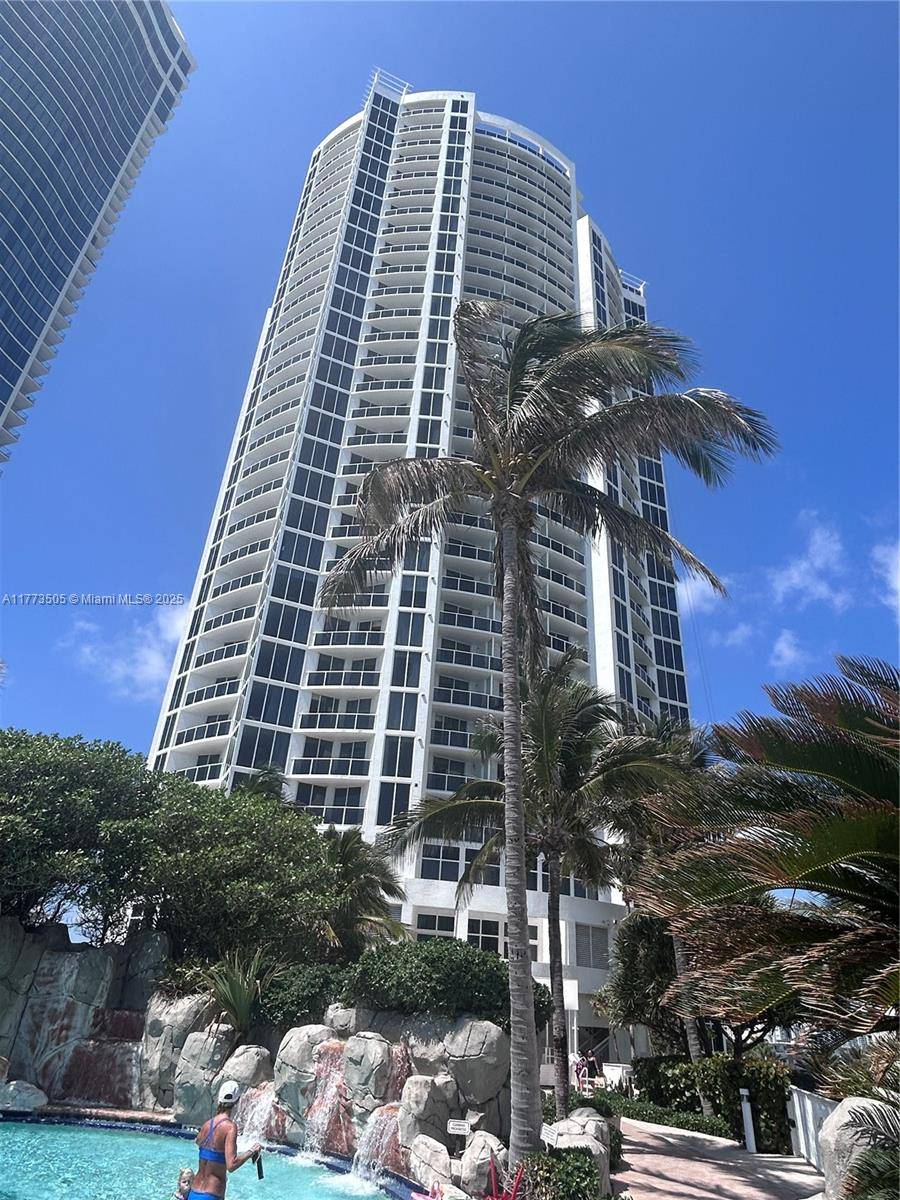 Sunny Isles Beach, FL 33160,18001 Collins Ave #2206