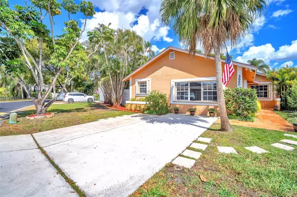 Cooper City, FL 33328,5660 SW 99th Ln
