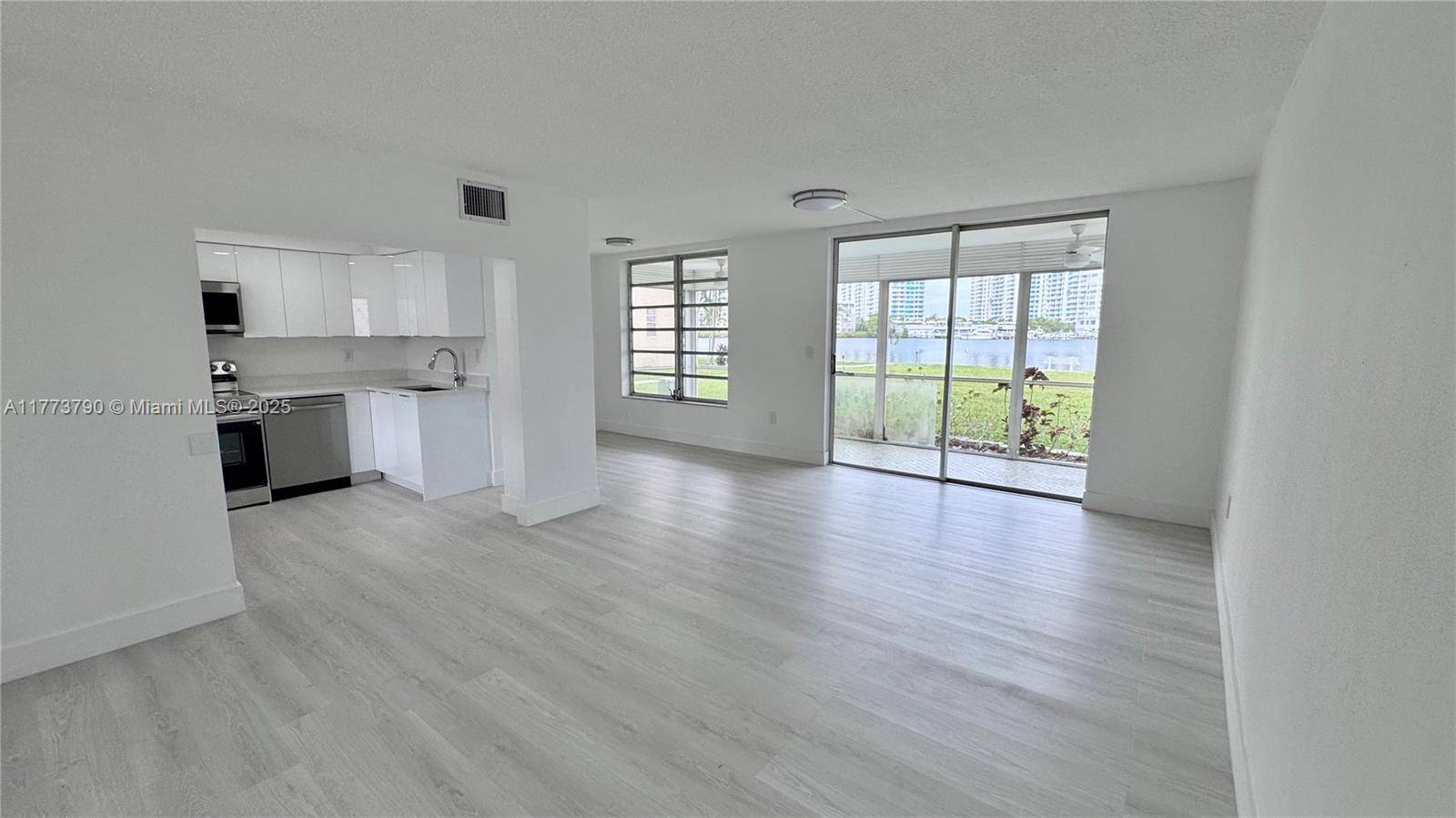 Aventura, FL 33160,2999 Point East Dr #C101