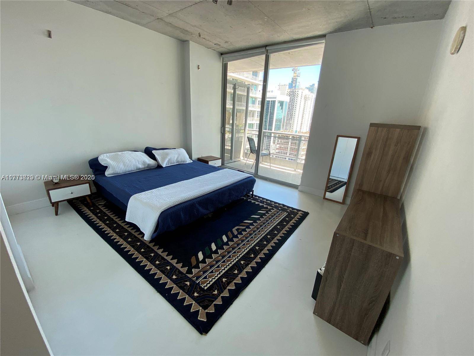 Miami, FL 33130,690 SW 1 CT #2317