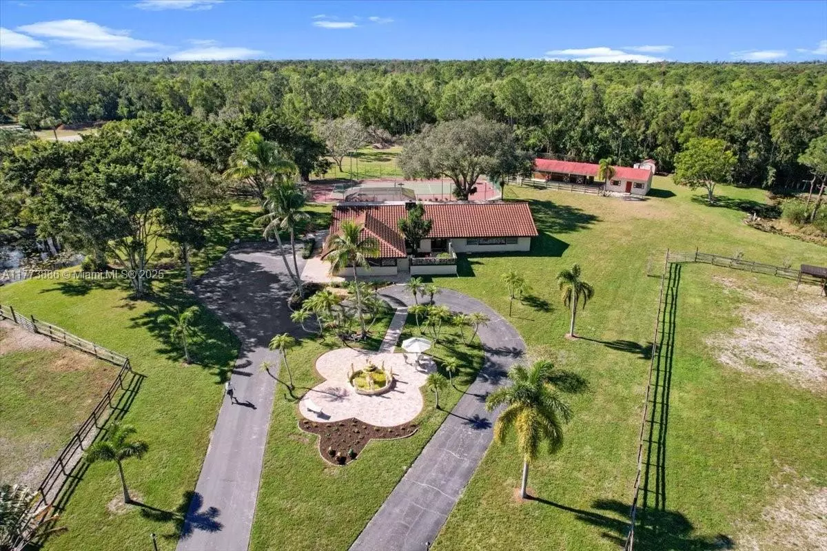 Loxahatchee, FL 33470,3761 Dellwood Blvd.
