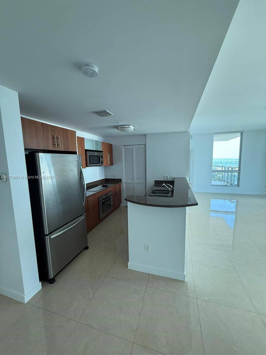 Miami, FL 33131,300 S Biscayne Blvd #T-1616