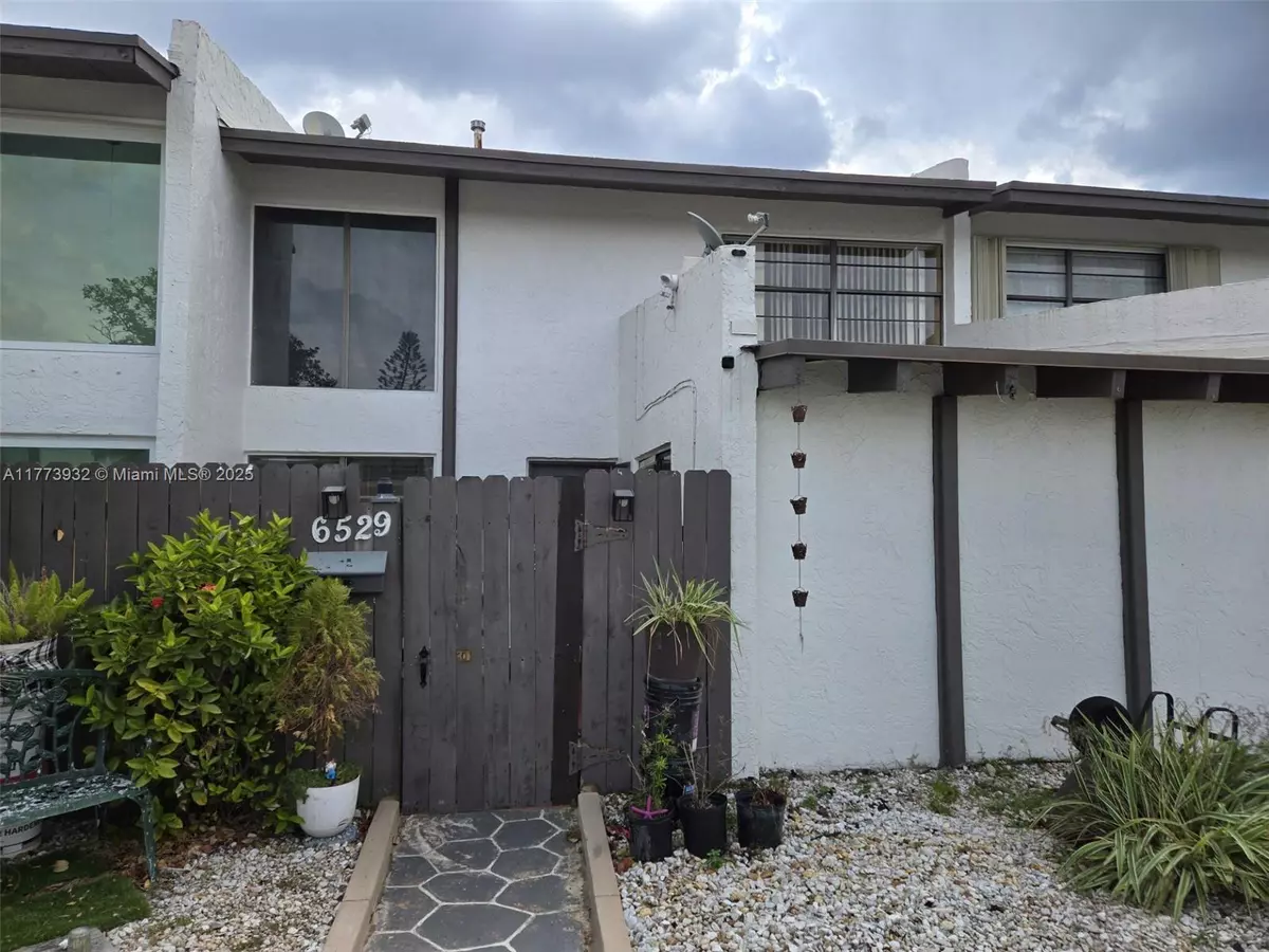 Miami, FL 33173,6529 SW 113th Ave #6529