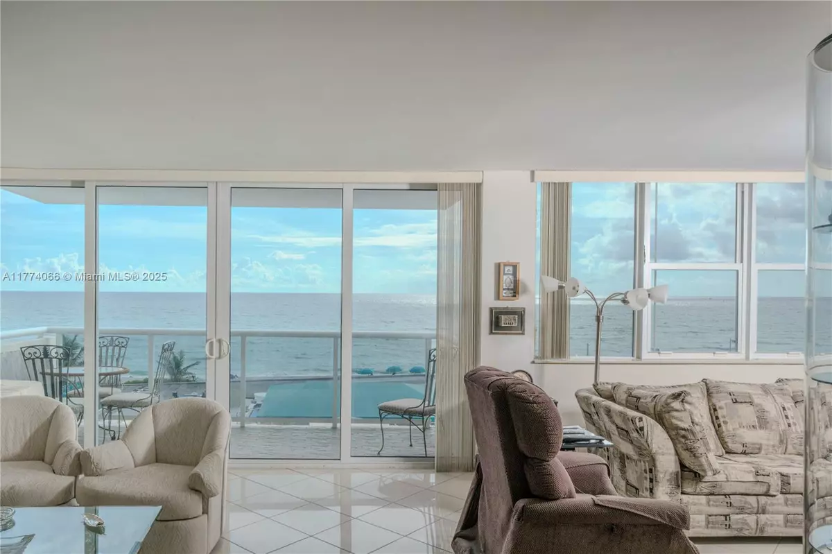 Hallandale Beach, FL 33009,3140 S Ocean Dr #304