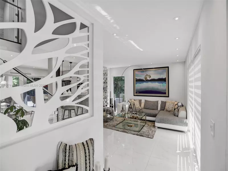 1273 NE 92nd St, Miami Shores, FL 33138