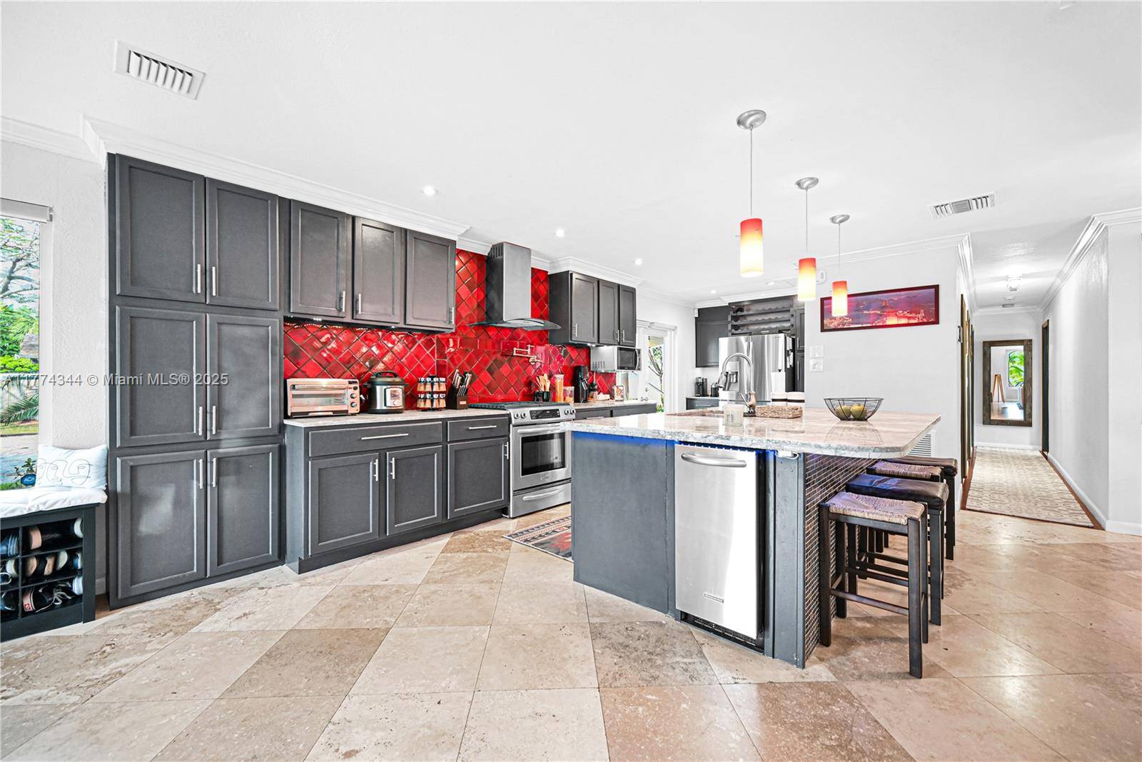 Wilton Manors, FL 33311,241 NW 24th St