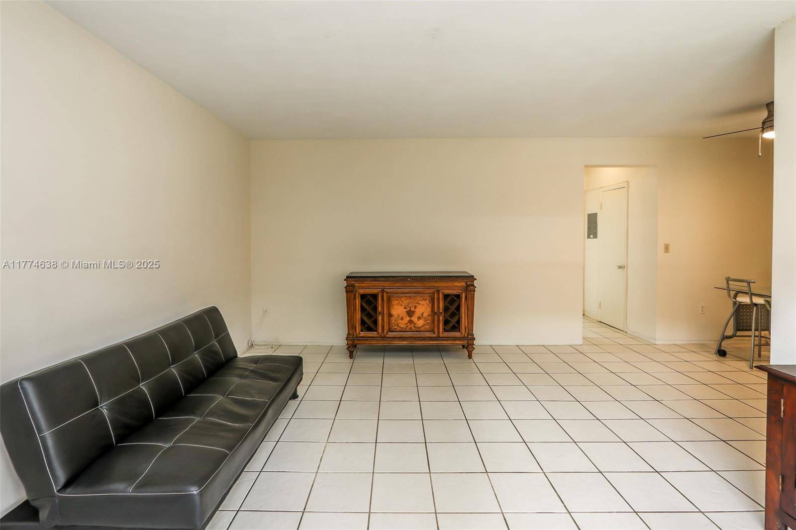 Coral Gables, FL 33146,1250 S Alhambra Cir #8