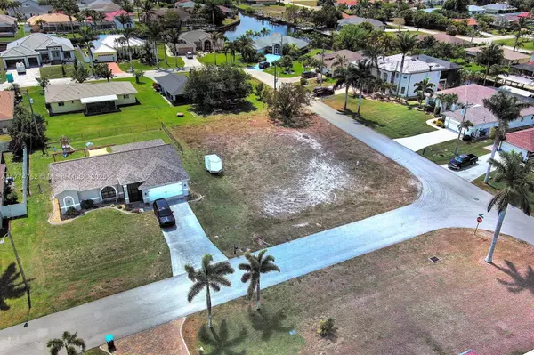 Cape Coral, FL 33990,1802 SE 20TH LN