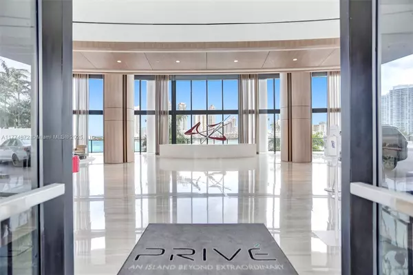 Aventura, FL 33160,5000 Island Estates Dr #707
