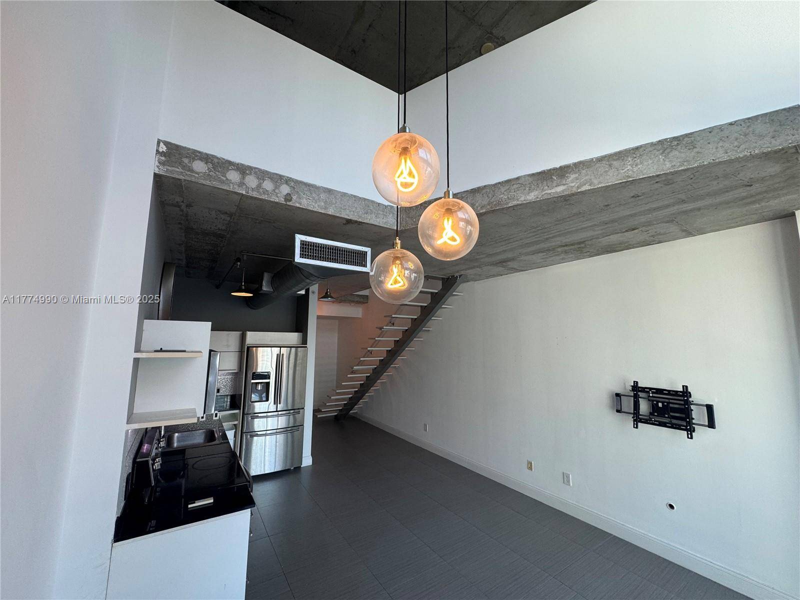 Miami, FL 33130,690 SW 1st Ct #1516