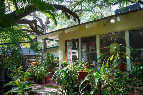 Miami, FL 33133,4160 Lybyer Ave