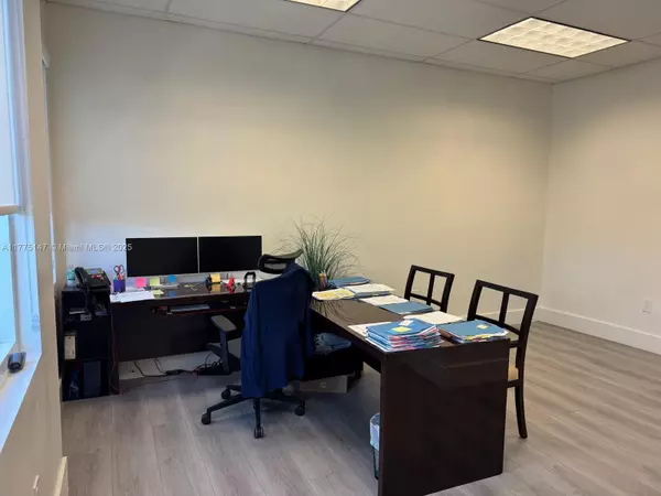 Weston, FL 33331,2893 Executive Park Dr