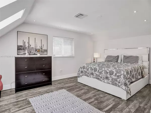 Miami Shores, FL 33138,1273 NE 92nd St