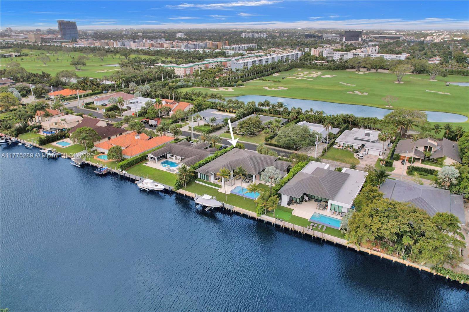 Hallandale Beach, FL 33009,1651 Diplomat Pkwy
