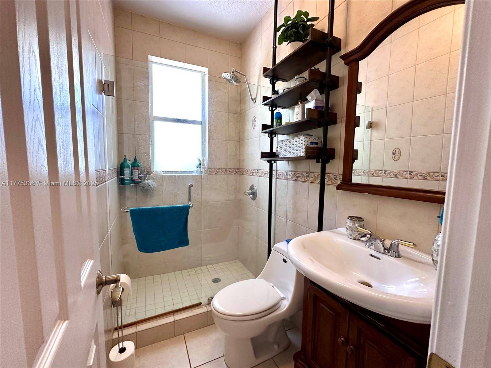 Miami, FL 33175,13493 SW 34 St #0