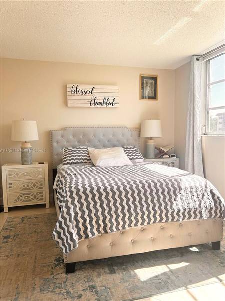 361 S Hollybrook Dr #104, Pembroke Pines, FL 33025