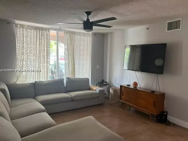 Miramar, FL 33025,2153 Renaissance Blvd #105