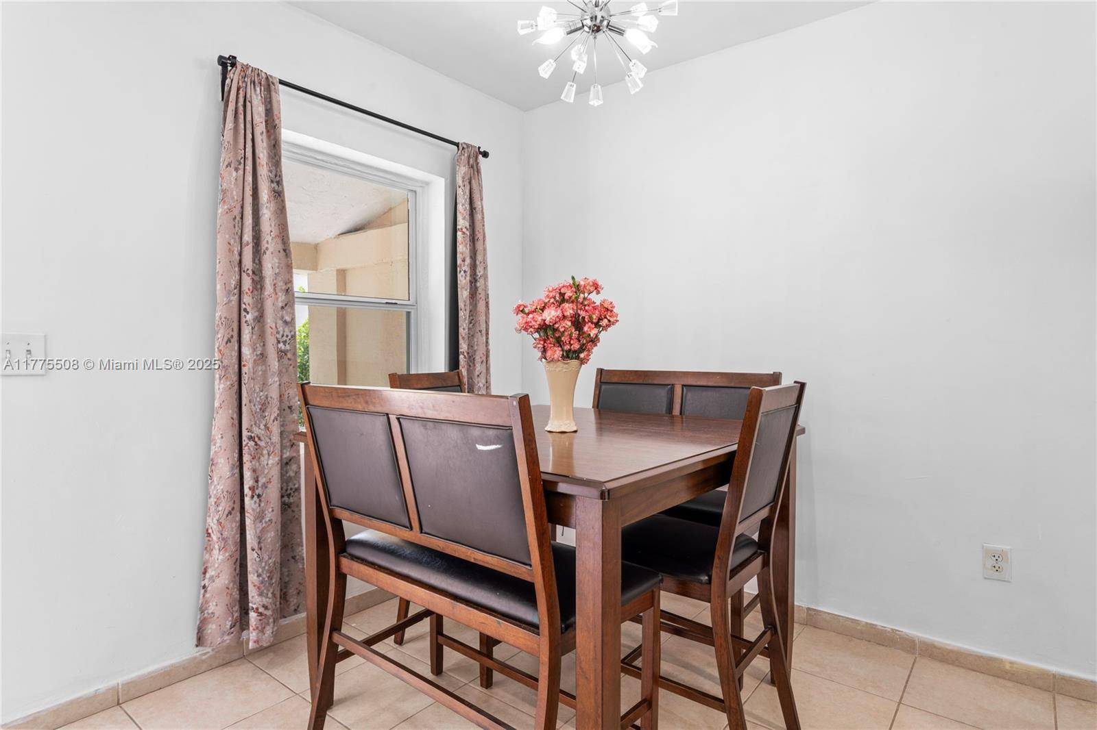 Opa-locka, FL 33054,1121 Salih St