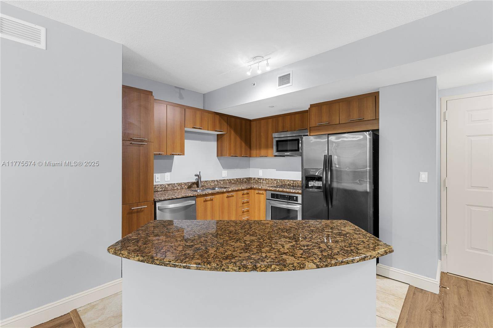 Plantation, FL 33324,510 NW 84th Ave #242