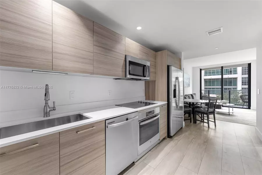 121 NE 34th St #L301, Miami, FL 33137