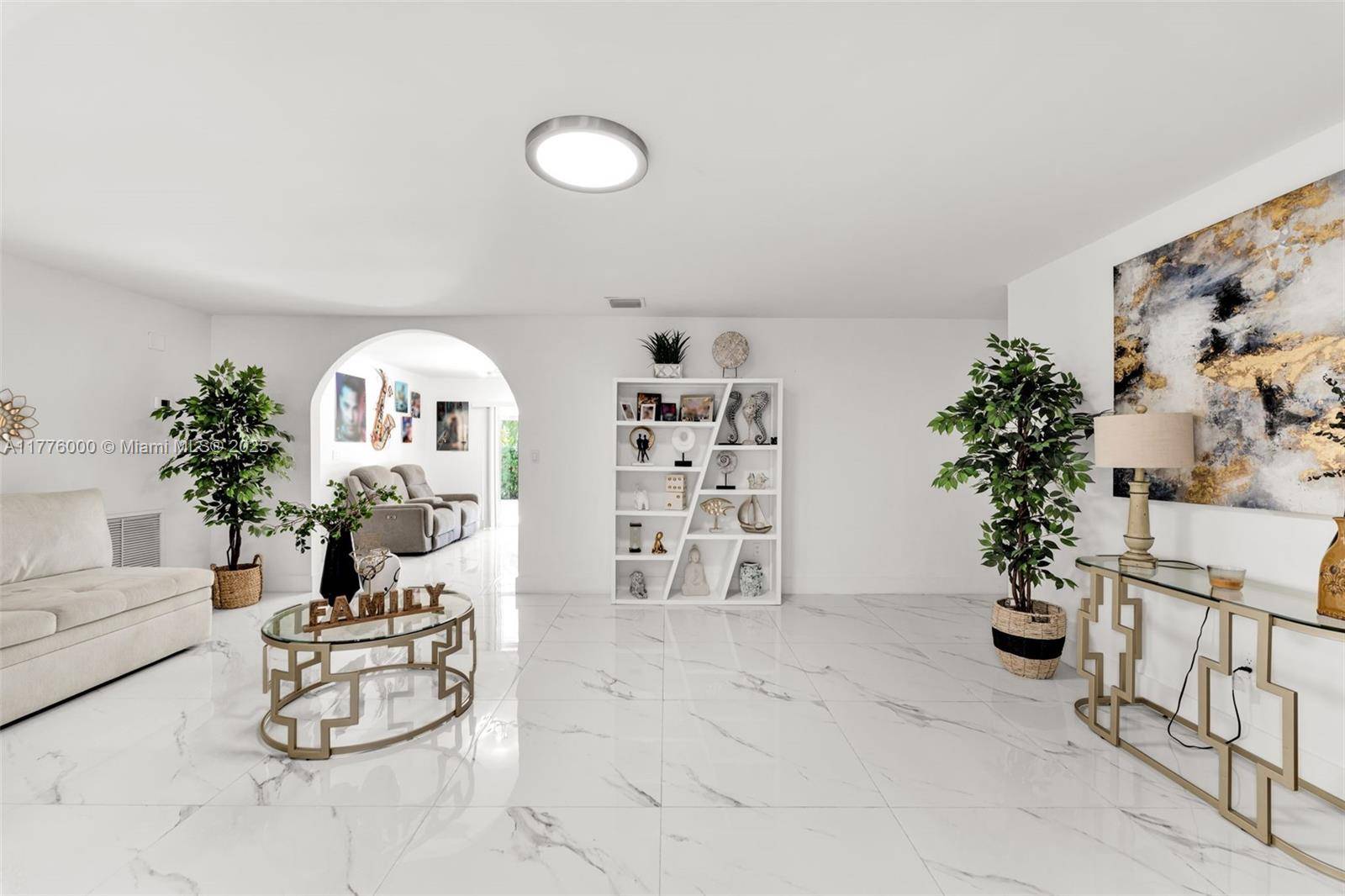 Cutler Bay, FL 33157,9120 Cutler Ridge Dr