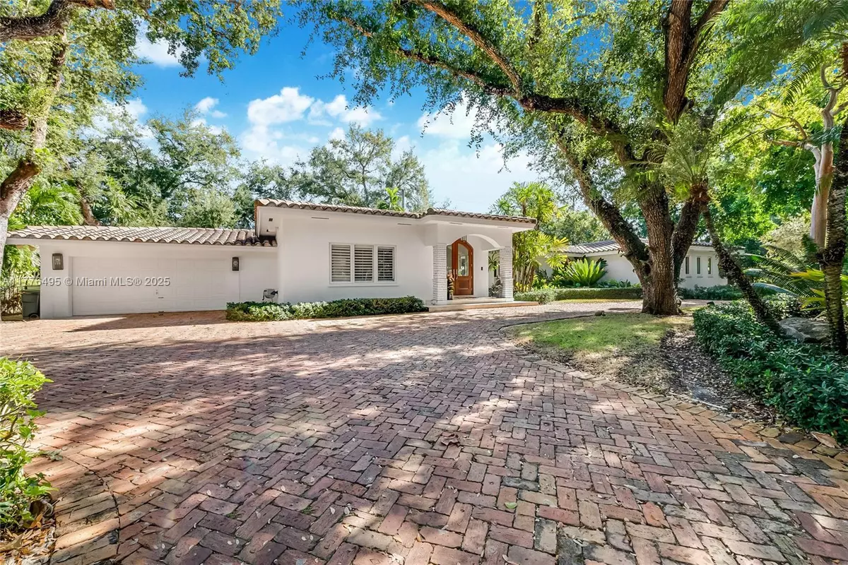 Coral Gables, FL 33146,6925 Tordera St