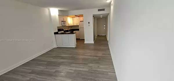 Miami, FL 33181,1650 NE 115th St #203