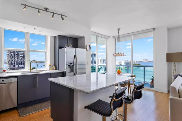 North Bay Village, FL 33141,7910 Harbor Island Dr #905