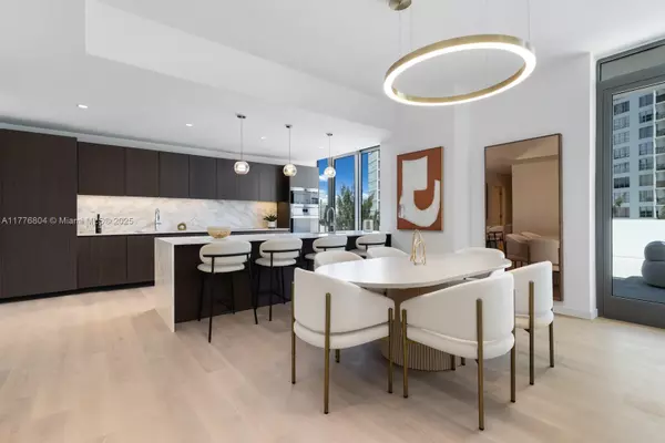 Miami Beach, FL 33140,340 W 42nd St #601