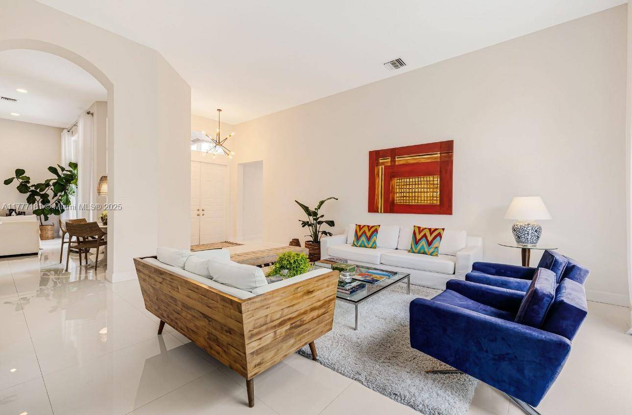 Weston, FL 33327,1604 Victoria Pointe Ln