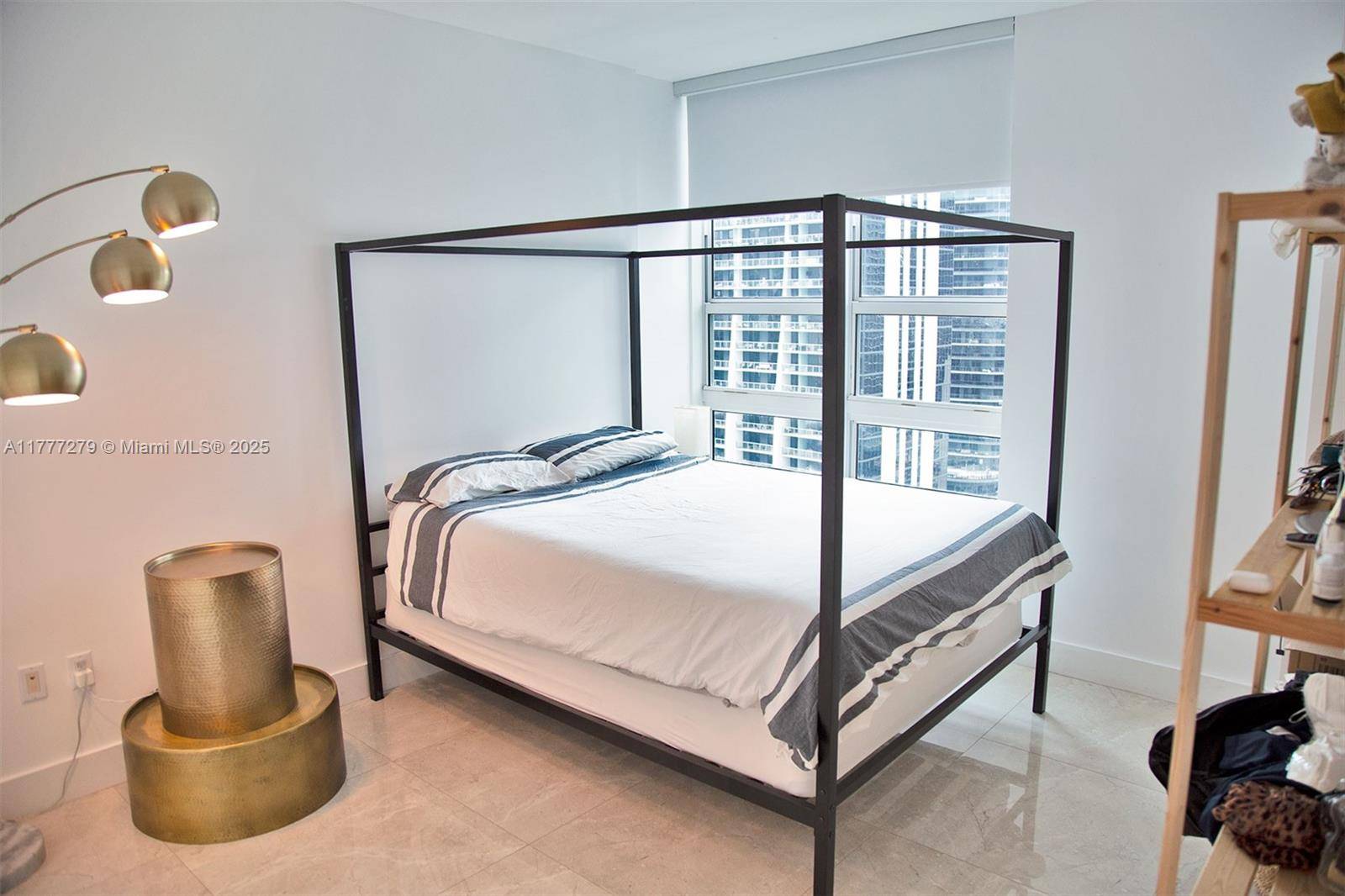 Miami, FL 33131,951 Brickell Ave #3007