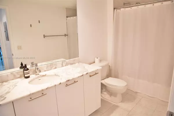 Miami, FL 33131,951 Brickell Ave #3007