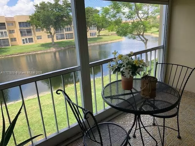 6021 NW 61st Ave #208, Tamarac, FL 33319