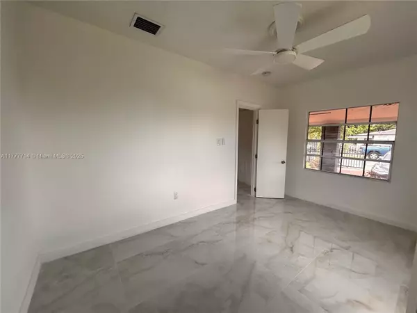 Hallandale Beach, FL 33009,721 NW 6th St