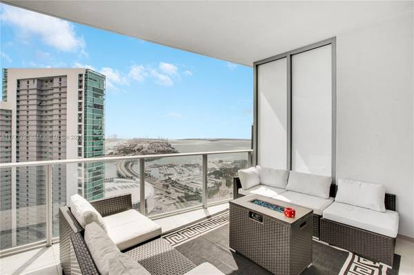851 NE 1st Avenue #4207, Miami, FL 33132