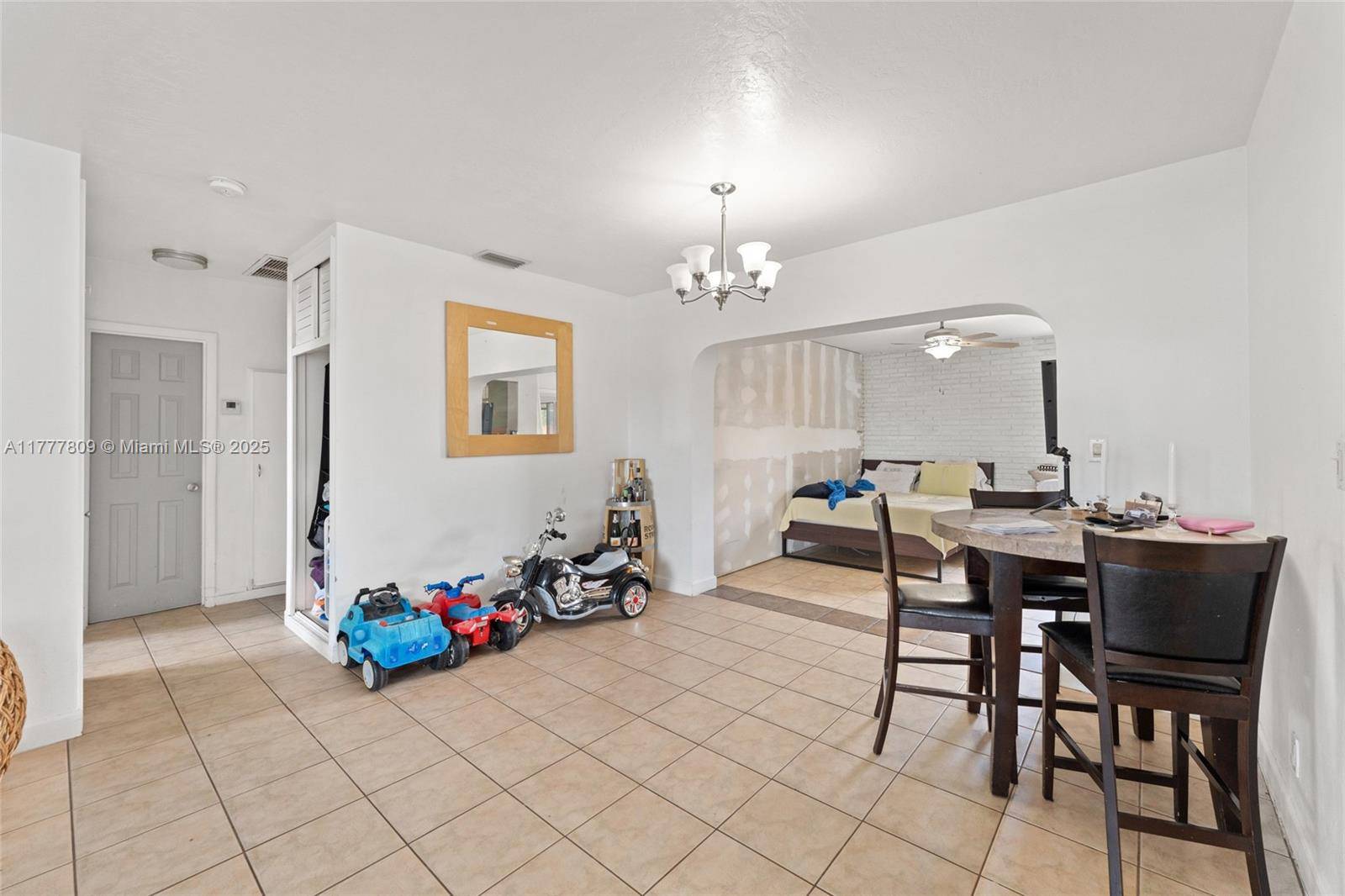 Pembroke Pines, FL 33023,6930 SW 5th St