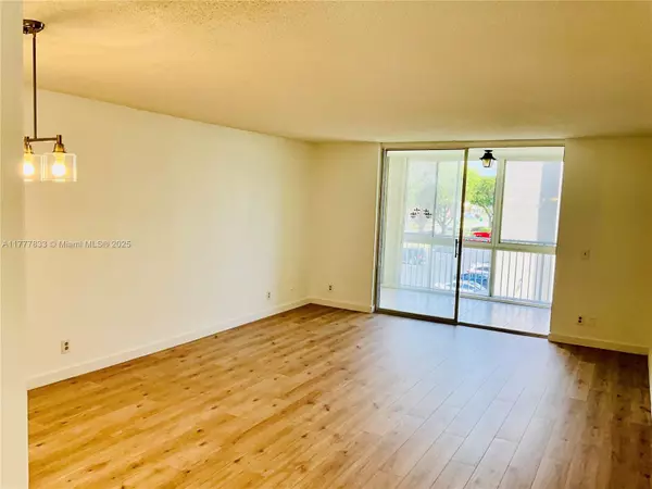 Dania Beach, FL 33004,201 SE 11th Ter #302
