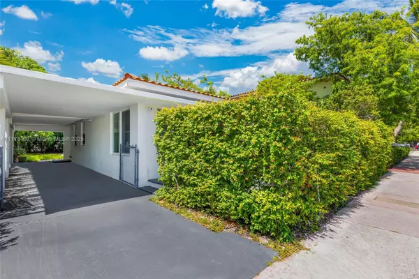 Miami Beach, FL 33141,821 84th St