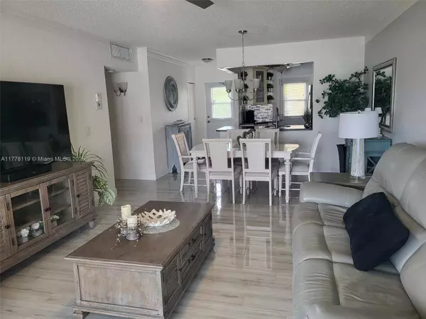 Lauderdale Lakes, FL 33319,4701 NW 34th St #602