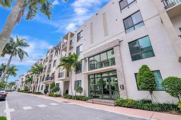 Doral, FL 33166,4740 NW 84th Ct #32