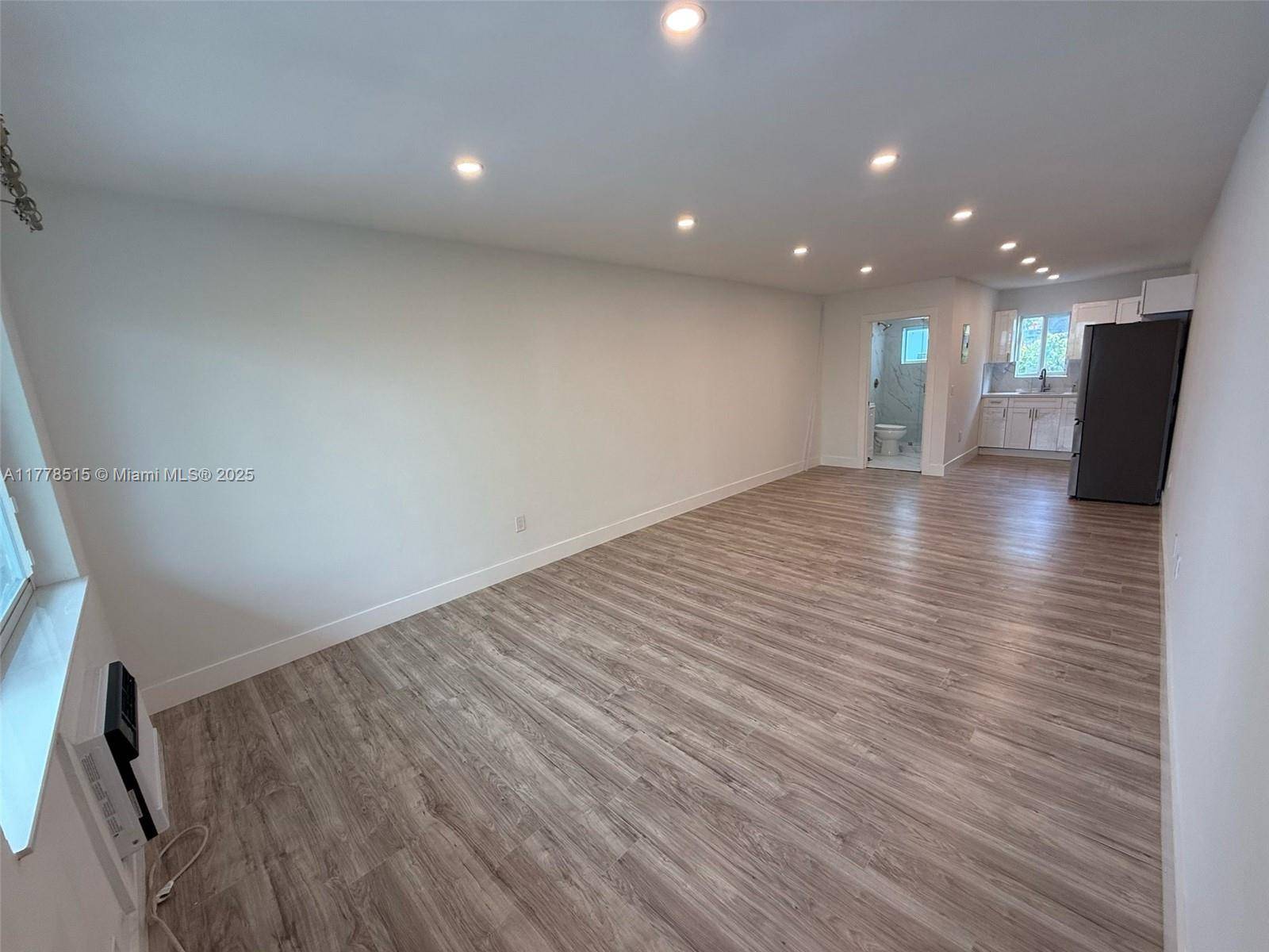Miami Beach, FL 33139,935 Jefferson Ave #9