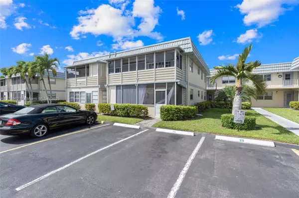 Delray Beach, FL 33446,401 Brittany I #401