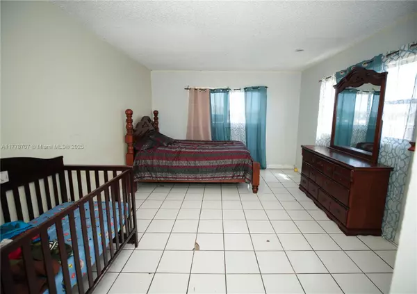 Lauderdale Lakes, FL 33311,3610 NW 21st St #305