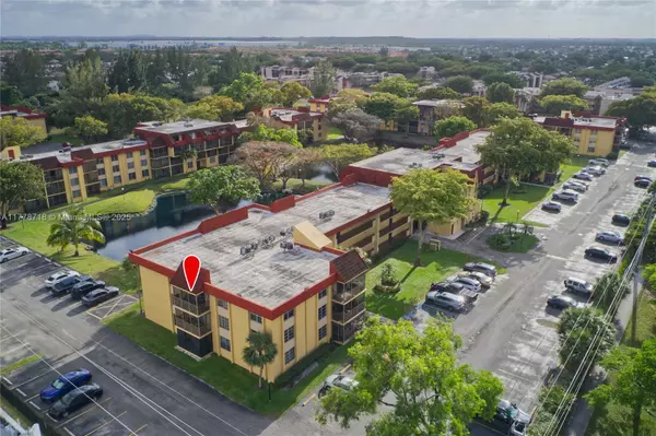 Miramar, FL 33025,3195 Foxcroft Rd #F302