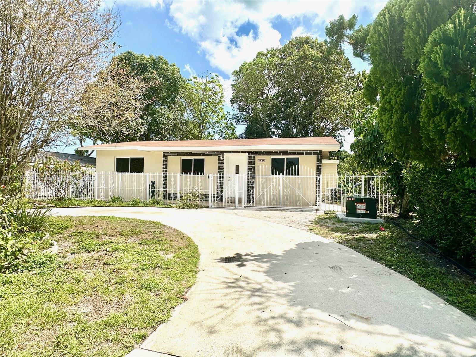 Miramar, FL 33023,6440 SW 20th St