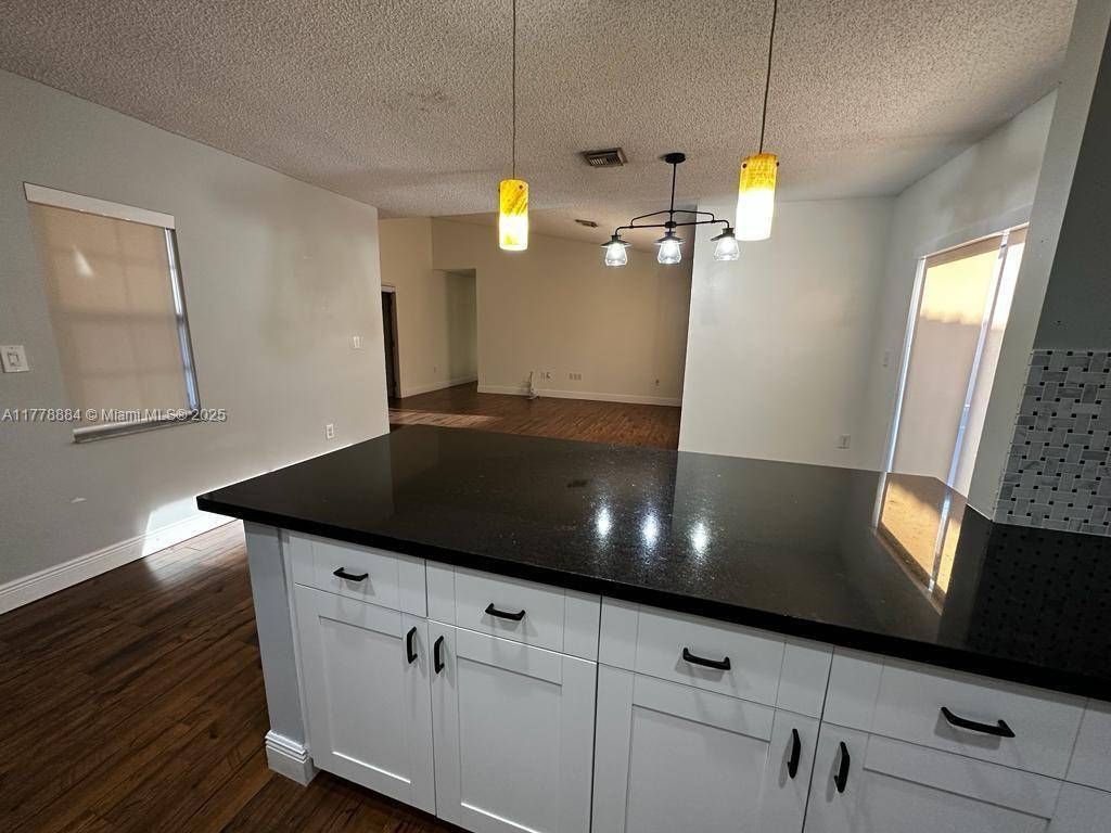Miami, FL 33185,15400 SW 34th St #15400