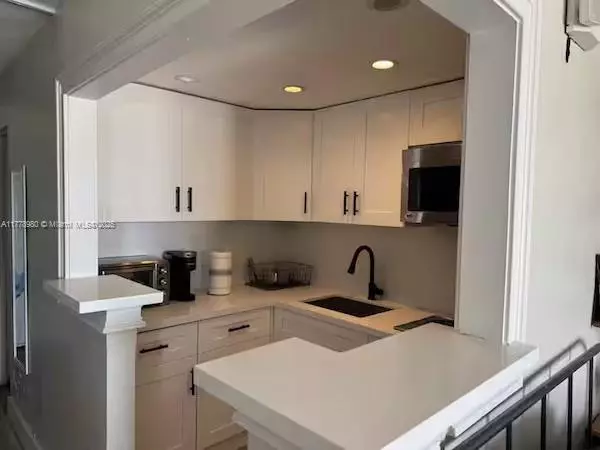 North Bay Village, FL 33141,7904 West Dr #104